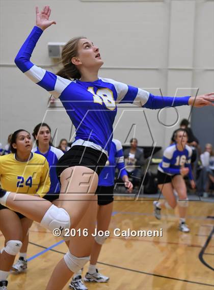 Thumbnail 1 in Clark vs Alamo Heights (NEISD Invitational) photogallery.