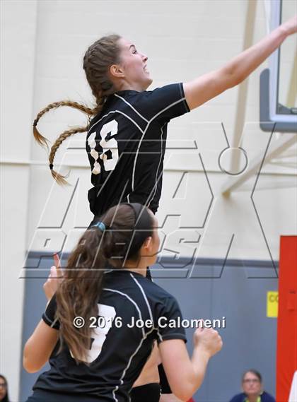 Thumbnail 1 in Clark vs Alamo Heights (NEISD Invitational) photogallery.