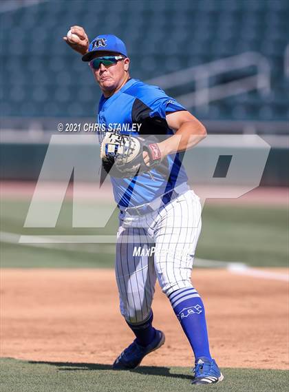 Thumbnail 2 in Poston Butte @ Mesquite (AIA 4A Semifinals) photogallery.