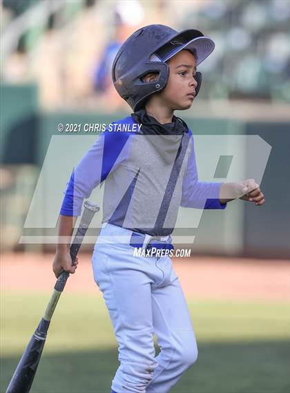 Thumbnail 3 in Poston Butte @ Mesquite (AIA 4A Semifinals) photogallery.