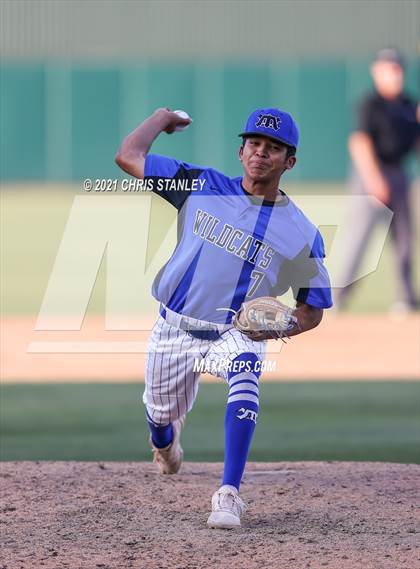 Thumbnail 1 in Poston Butte @ Mesquite (AIA 4A Semifinals) photogallery.
