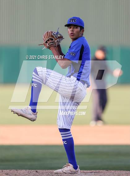 Thumbnail 2 in Poston Butte @ Mesquite (AIA 4A Semifinals) photogallery.