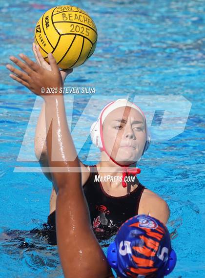 Thumbnail 1 in Clairemont vs. San Clemente (San Diego Beaches Tournament) photogallery.