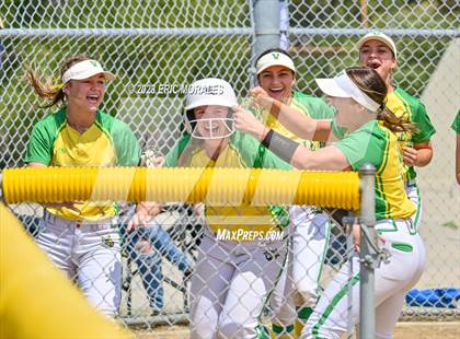 Thumbnail 1 in Holtville vs. Mar Vista photogallery.