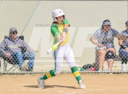 Thumbnail 2 in Holtville vs. Mar Vista photogallery.