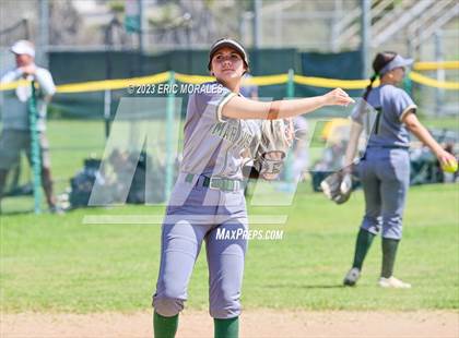 Thumbnail 3 in Holtville vs. Mar Vista photogallery.