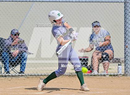 Thumbnail 1 in Holtville vs. Mar Vista photogallery.