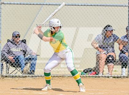 Thumbnail 2 in Holtville vs. Mar Vista photogallery.