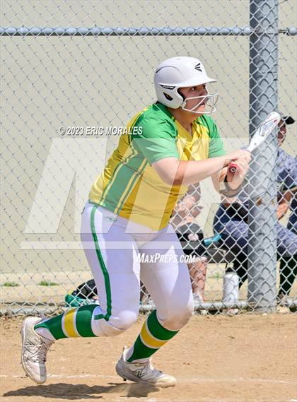 Thumbnail 1 in Holtville vs. Mar Vista photogallery.
