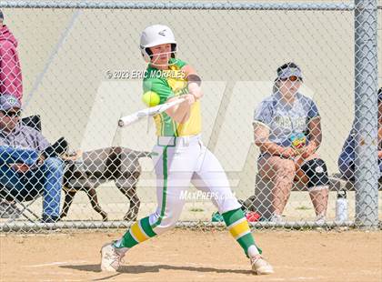 Thumbnail 3 in Holtville vs. Mar Vista photogallery.