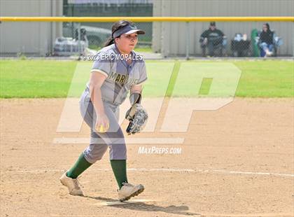 Thumbnail 2 in Holtville vs. Mar Vista photogallery.