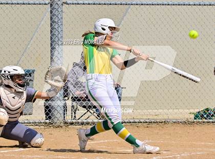 Thumbnail 3 in Holtville vs. Mar Vista photogallery.