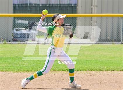 Thumbnail 3 in Holtville vs. Mar Vista photogallery.