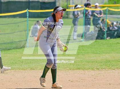 Thumbnail 2 in Holtville vs. Mar Vista photogallery.