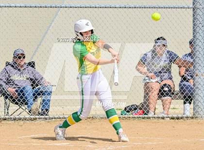 Thumbnail 1 in Holtville vs. Mar Vista photogallery.