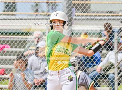 Thumbnail 3 in Holtville vs. Mar Vista photogallery.