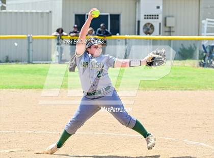 Thumbnail 1 in Holtville vs. Mar Vista photogallery.