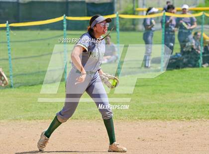 Thumbnail 1 in Holtville vs. Mar Vista photogallery.
