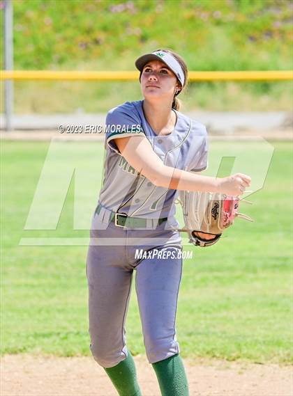 Thumbnail 2 in Holtville vs. Mar Vista photogallery.