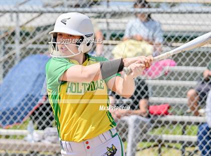 Thumbnail 3 in Holtville vs. Mar Vista photogallery.