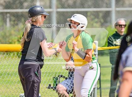 Thumbnail 2 in Holtville vs. Mar Vista photogallery.