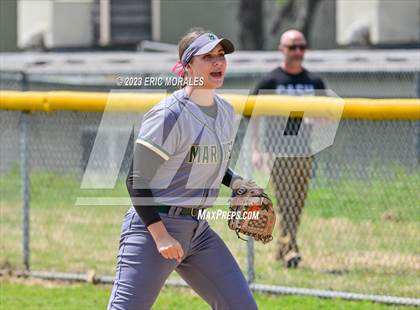 Thumbnail 2 in Holtville vs. Mar Vista photogallery.