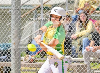 Thumbnail 1 in Holtville vs. Mar Vista photogallery.