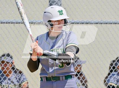 Thumbnail 1 in Holtville vs. Mar Vista photogallery.