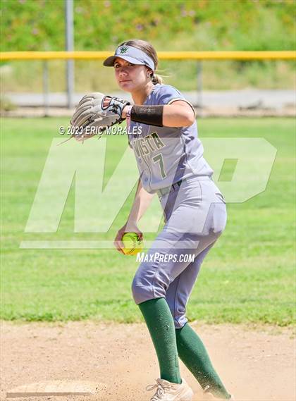 Thumbnail 2 in Holtville vs. Mar Vista photogallery.