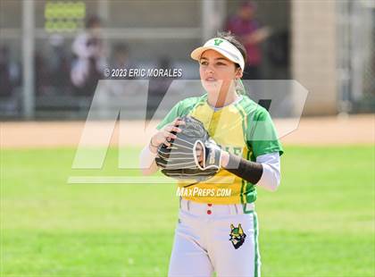 Thumbnail 2 in Holtville vs. Mar Vista photogallery.