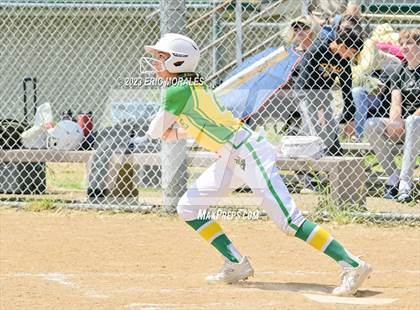 Thumbnail 1 in Holtville vs. Mar Vista photogallery.