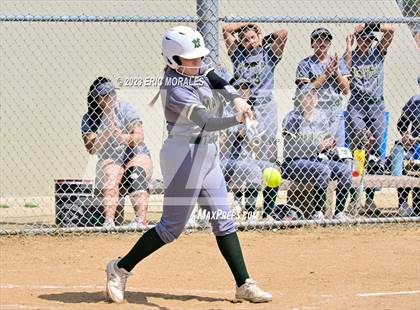 Thumbnail 3 in Holtville vs. Mar Vista photogallery.