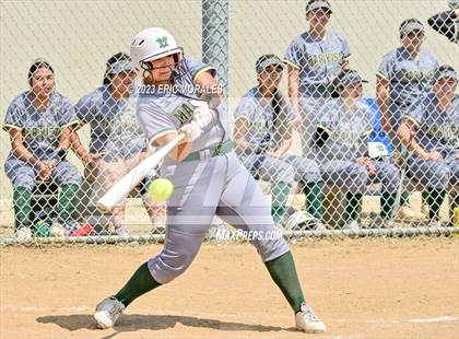 Thumbnail 2 in Holtville vs. Mar Vista photogallery.
