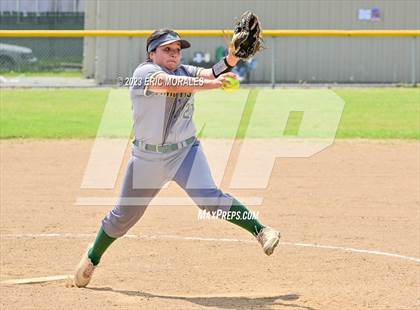 Thumbnail 2 in Holtville vs. Mar Vista photogallery.