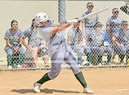 Thumbnail 2 in Holtville vs. Mar Vista photogallery.