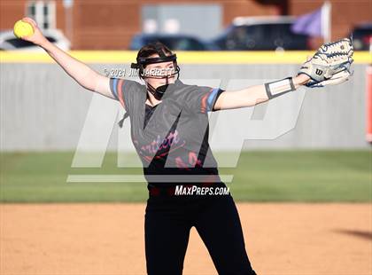 Thumbnail 3 in Bartlett @ DeSoto Central photogallery.
