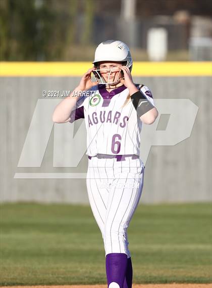 Thumbnail 3 in Bartlett @ DeSoto Central photogallery.
