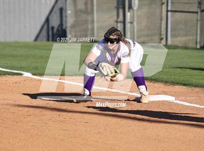 Thumbnail 3 in Bartlett @ DeSoto Central photogallery.