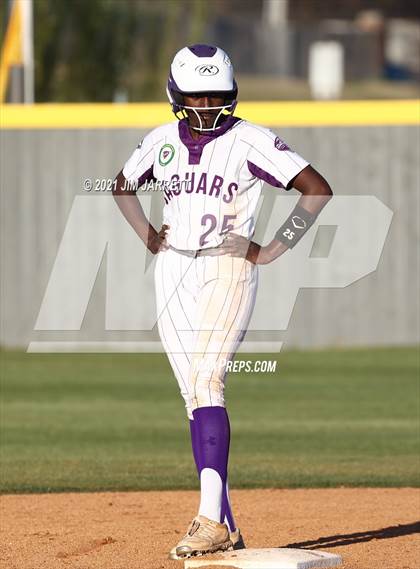 Thumbnail 1 in Bartlett @ DeSoto Central photogallery.