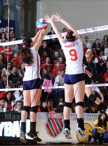Thumbnail 2 in King vs. Archbishop Mitty (CIF State D2 Final) photogallery.