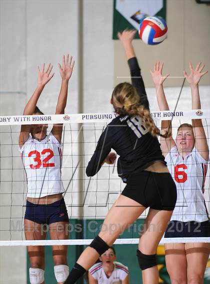 Thumbnail 2 in King vs. Archbishop Mitty (CIF State D2 Final) photogallery.