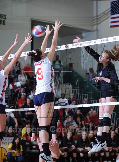 Thumbnail 1 in King vs. Archbishop Mitty (CIF State D2 Final) photogallery.
