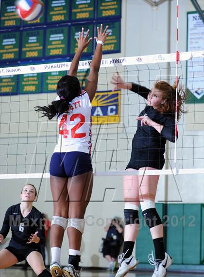 Thumbnail 3 in King vs. Archbishop Mitty (CIF State D2 Final) photogallery.