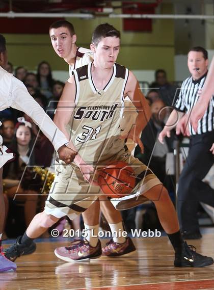Thumbnail 2 in Arlington vs Clarkstown South (Section 1 Class AA Semifinal) photogallery.