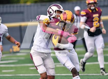 Thumbnail 3 in Riverside @ Gloucester Catholic photogallery.