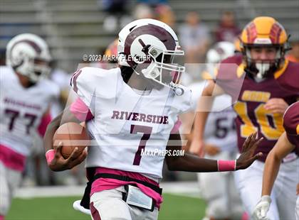 Thumbnail 3 in Riverside @ Gloucester Catholic photogallery.