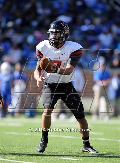 Thumbnail 1 in Rockwall-Heath vs. Tyler (UIL 5A Division 1 Region 2 Semifinal) photogallery.