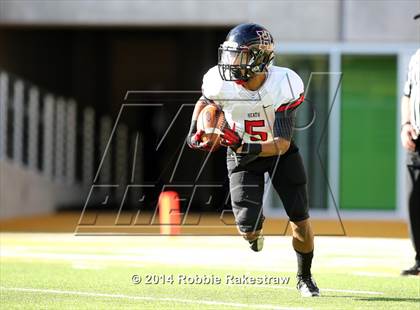 Thumbnail 3 in Rockwall-Heath vs. Tyler (UIL 5A Division 1 Region 2 Semifinal) photogallery.