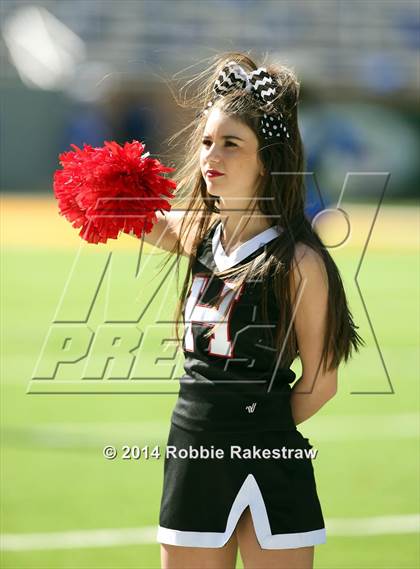 Thumbnail 2 in Rockwall-Heath vs. Tyler (UIL 5A Division 1 Region 2 Semifinal) photogallery.