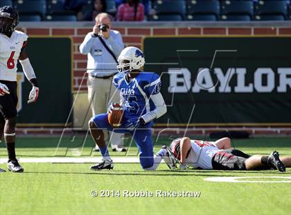 Thumbnail 2 in Rockwall-Heath vs. Tyler (UIL 5A Division 1 Region 2 Semifinal) photogallery.